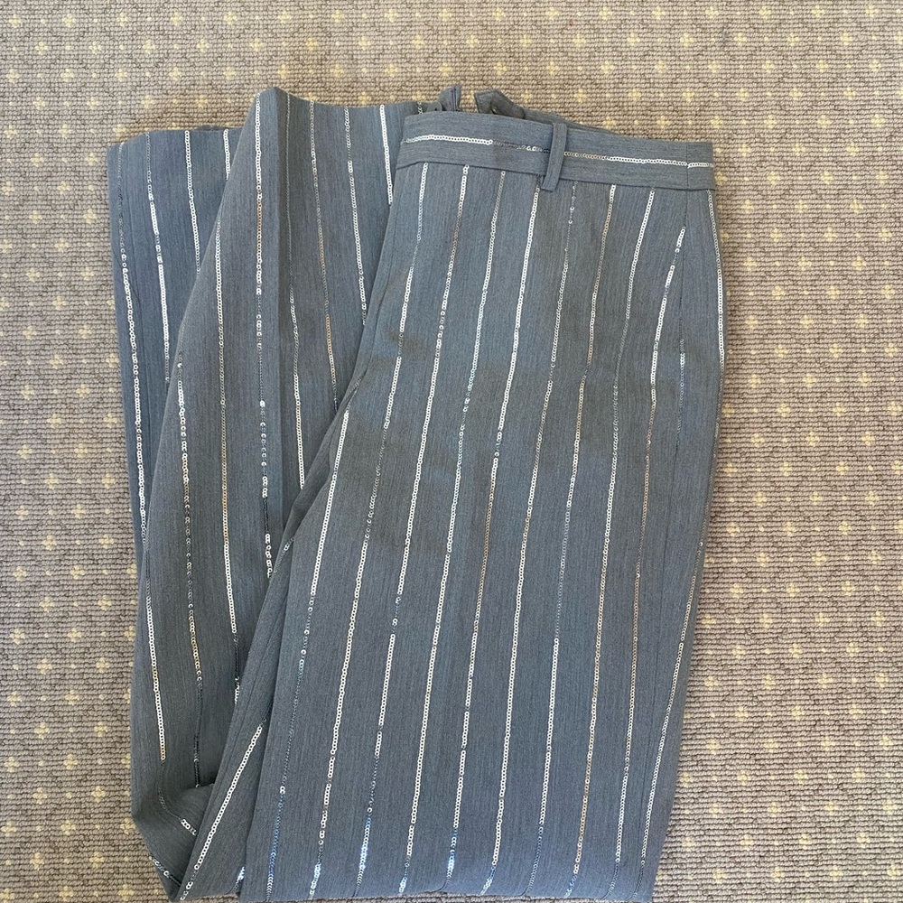 Elie Tahari Gray Dress Pants with Silver Pinstripe Pattern